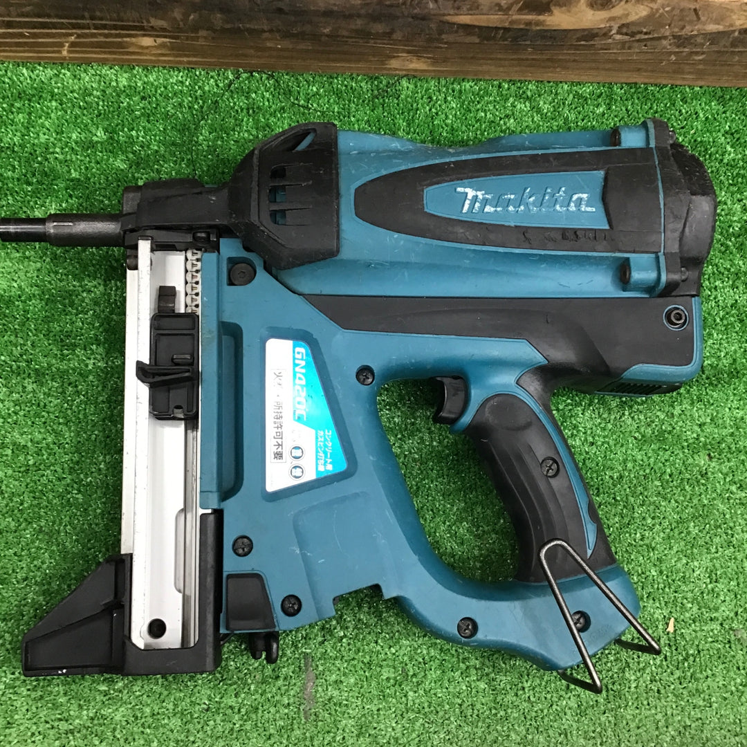 【中古品】マキタ(makita) コードレスコンクリート用ガスピン打ち機 GN420C ※バッテリ7.2V 1.0Ah・1.5Ah１個ずつ！※【桶川店】