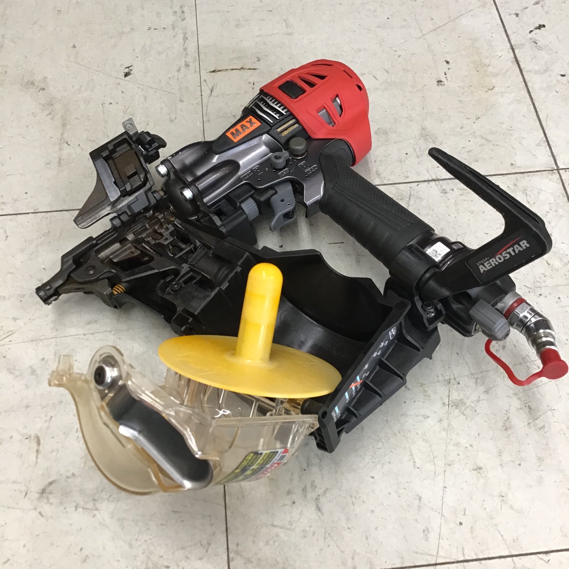 中古品】 マックス/MAX 高圧エア釘打ち機 HN-65N4(D)-G 【鴻巣店