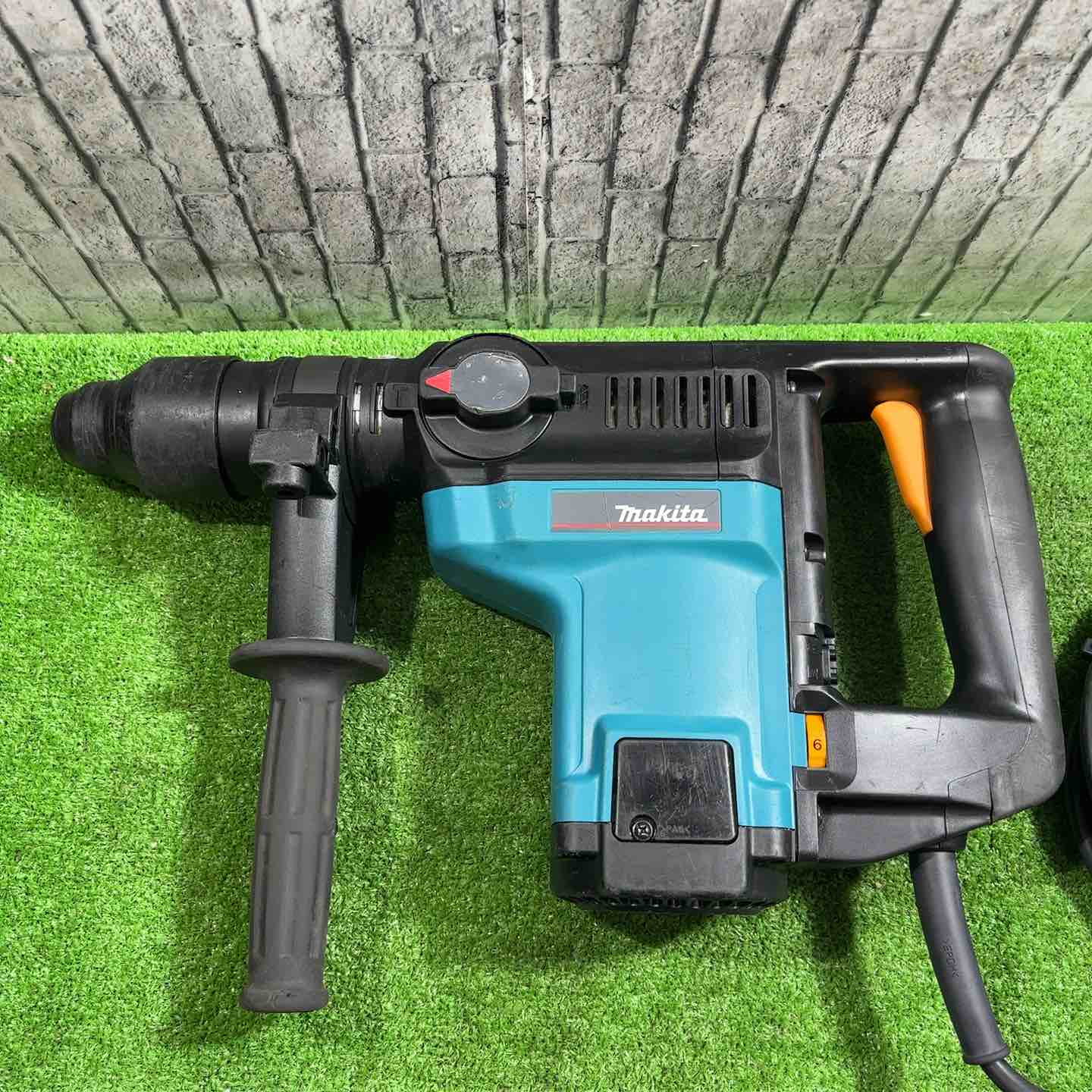 ◇マキタ(makita) ハンマドリル HR4000C【川口店】 – アクトツール