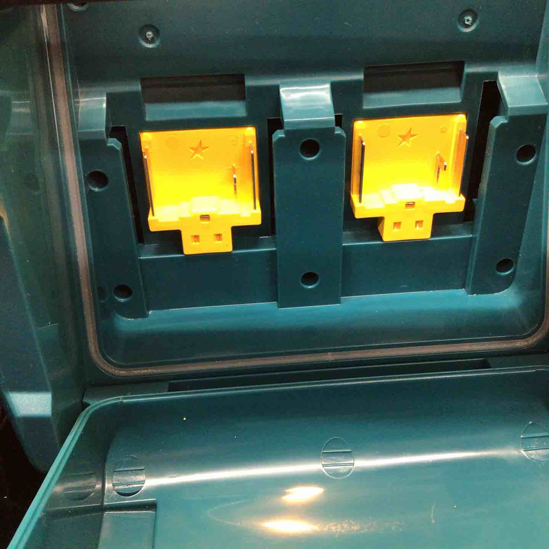 ★マキタ(makita) コードレススタンドライト ML809【八潮店】