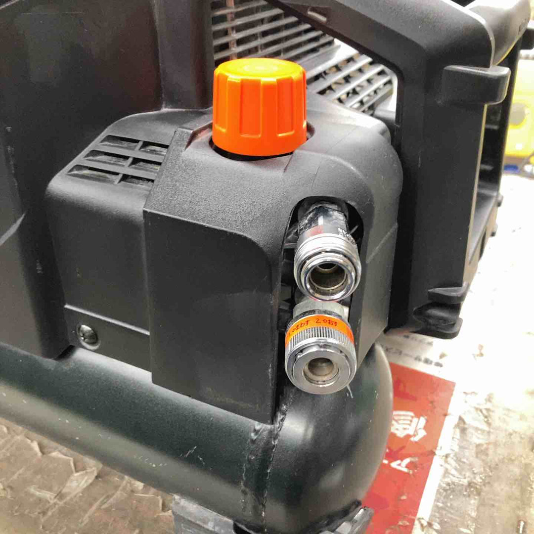 ★マックス(MAX) エアコンプレッサー AK-HH1310E_ブラック 高圧専用 タンク容量：11L【戸田店】