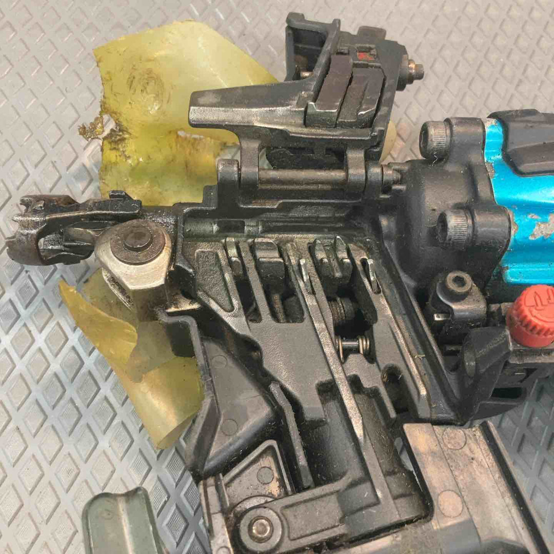 ◇マキタ(makita) 高圧エア釘打ち機 AN532HM【所沢店】