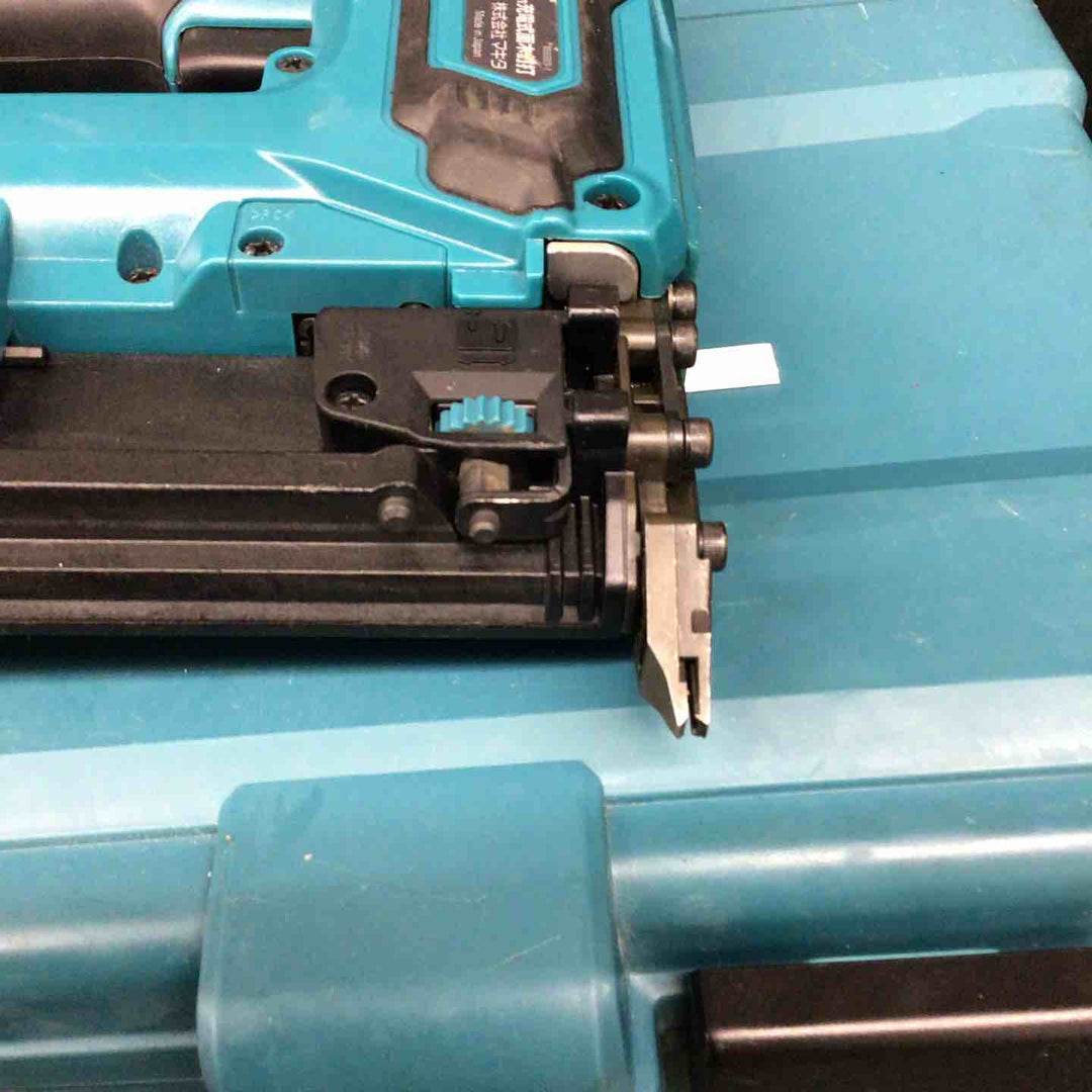 ★マキタ(makita) コードレスフィニッシュネイラ FN350DZK【戸田店】