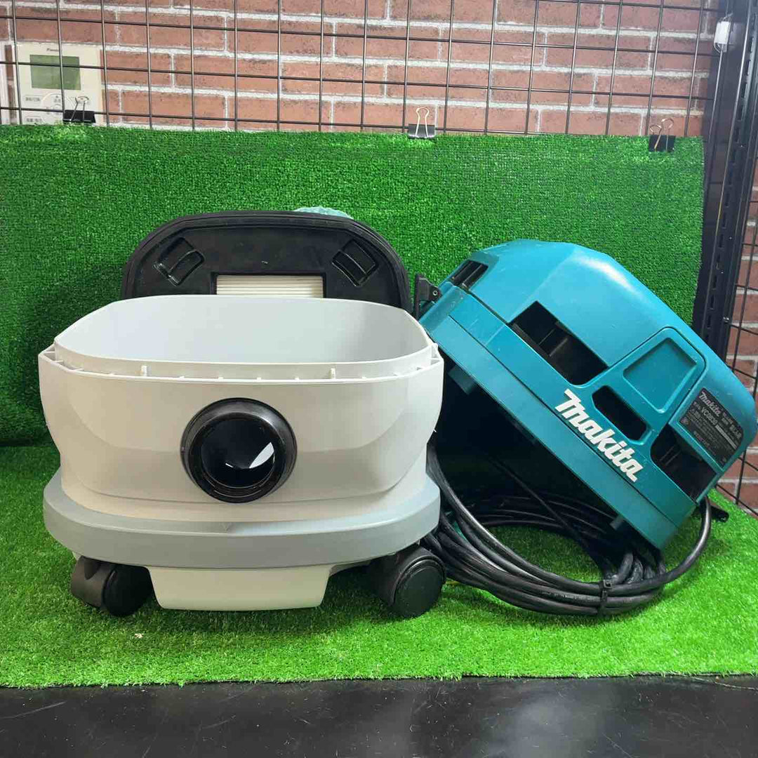 中古品】 マキタ(makita) 集じん機 乾式 VC0830 連動機能【藤沢店 