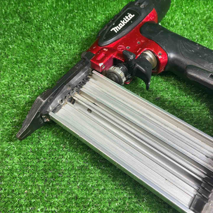 マキタ(makita) 高圧フィニッシュネイラ AF551H【藤沢店】