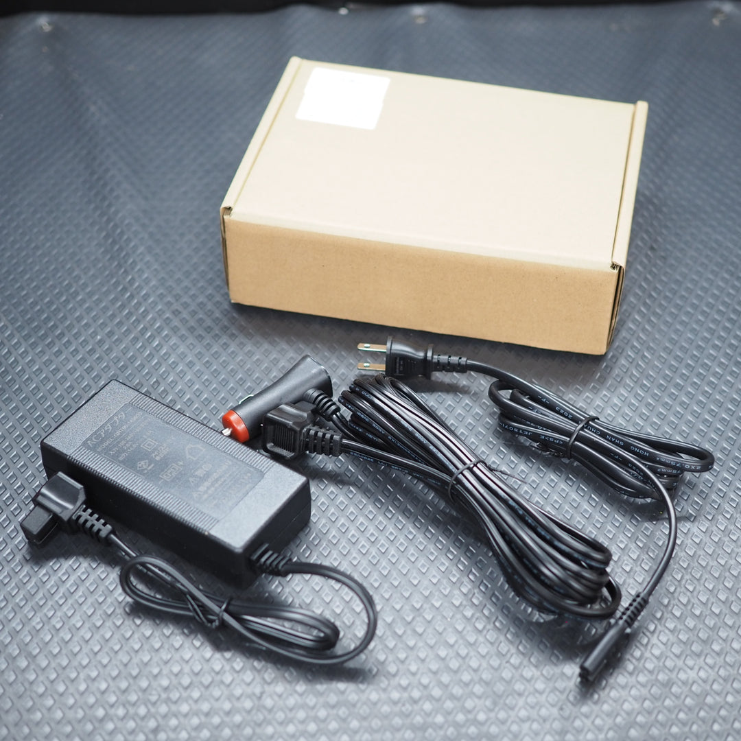 【未使用品】アイリスオーヤマ　ポータブル冷蔵冷凍庫30L IPD-3B-W＊長期保管品【鴻巣店】