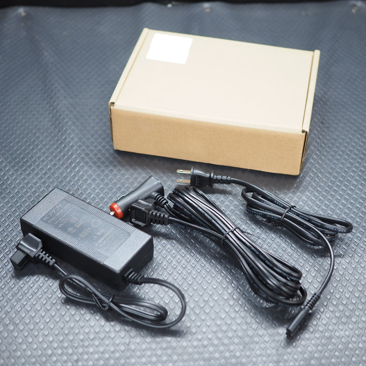 【未使用品】アイリスオーヤマ　ポータブル冷蔵冷凍庫30L IPD-3B-W＊長期保管品【鴻巣店】