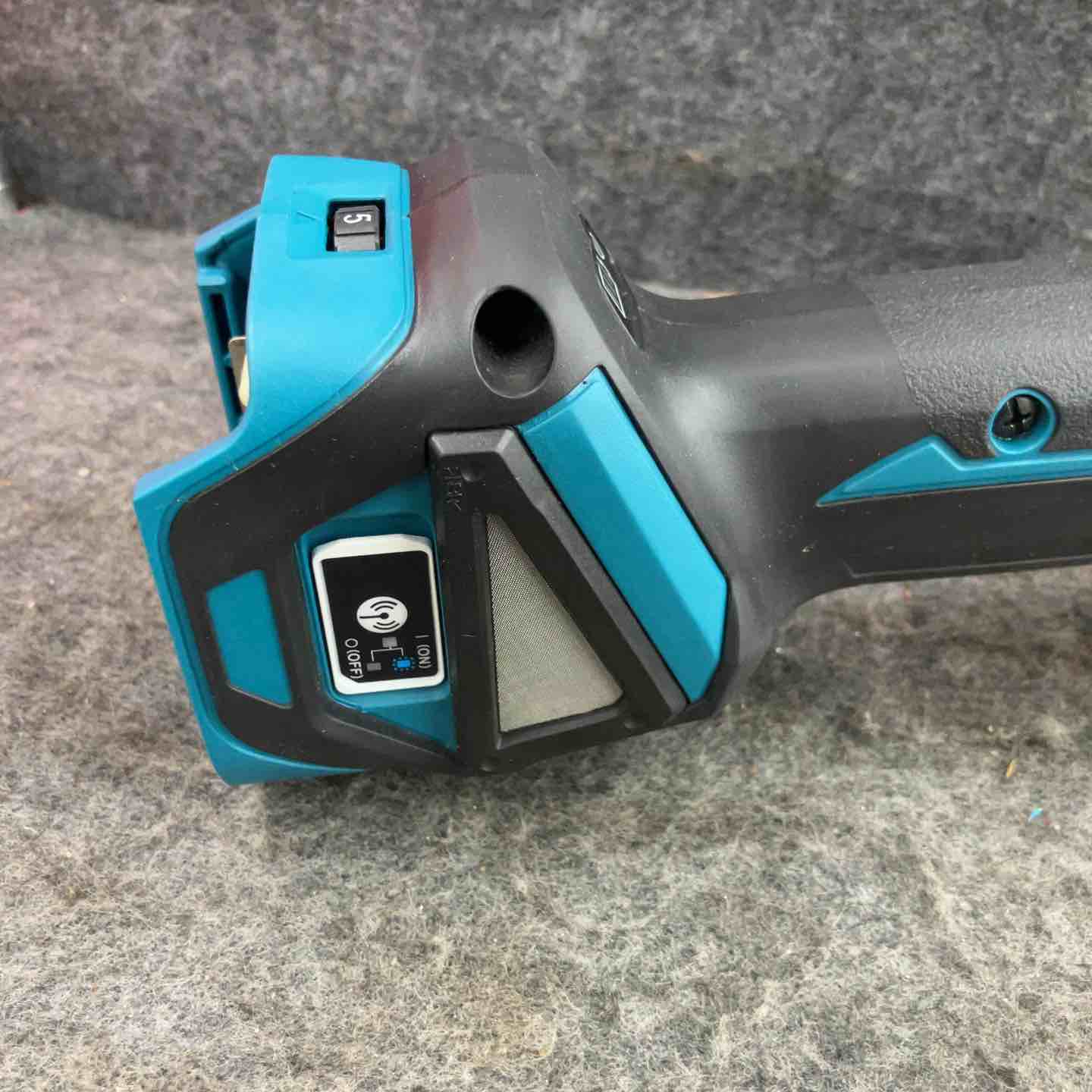 ☆マキタ(makita) 100mmコードレスディスクグラインダ GA412DZ【鴻巣店