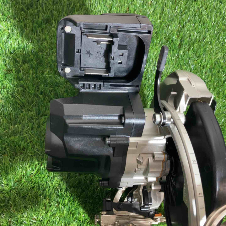★マキタ(makita)18V 165mm コードレス丸のこ HS631DZB 本体のみ【戸田店】