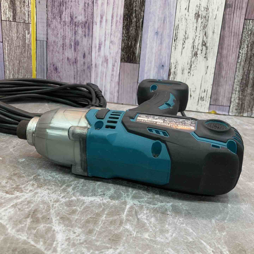 【現状品】☆マキタ(makita) インパクトドライバ TD0220【八潮店】
