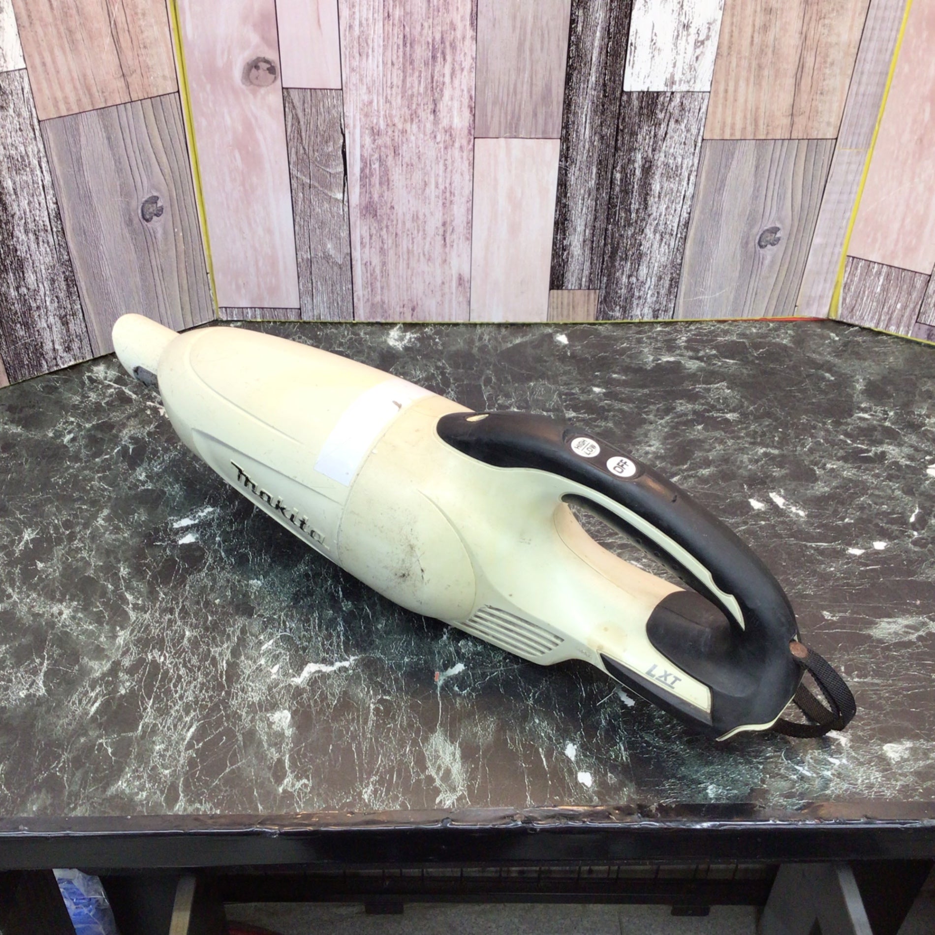 ☆マキタ(makita) コードレスクリーナー CL141FDZW【八潮店】 – アクト