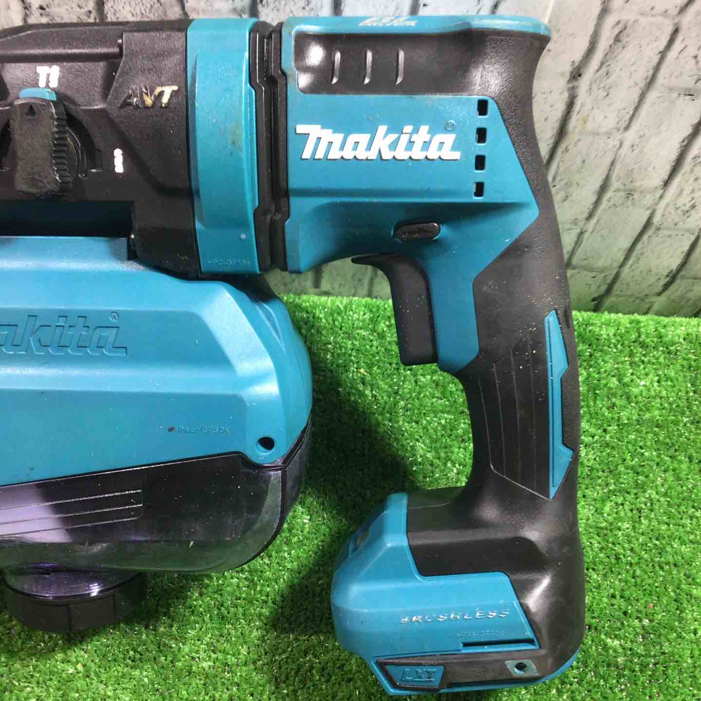 Makita - マキタ　ハンマドリルHR182D 18ミリ充電式ハンマドリル HR182D マキタ 充電式ハンマードリル