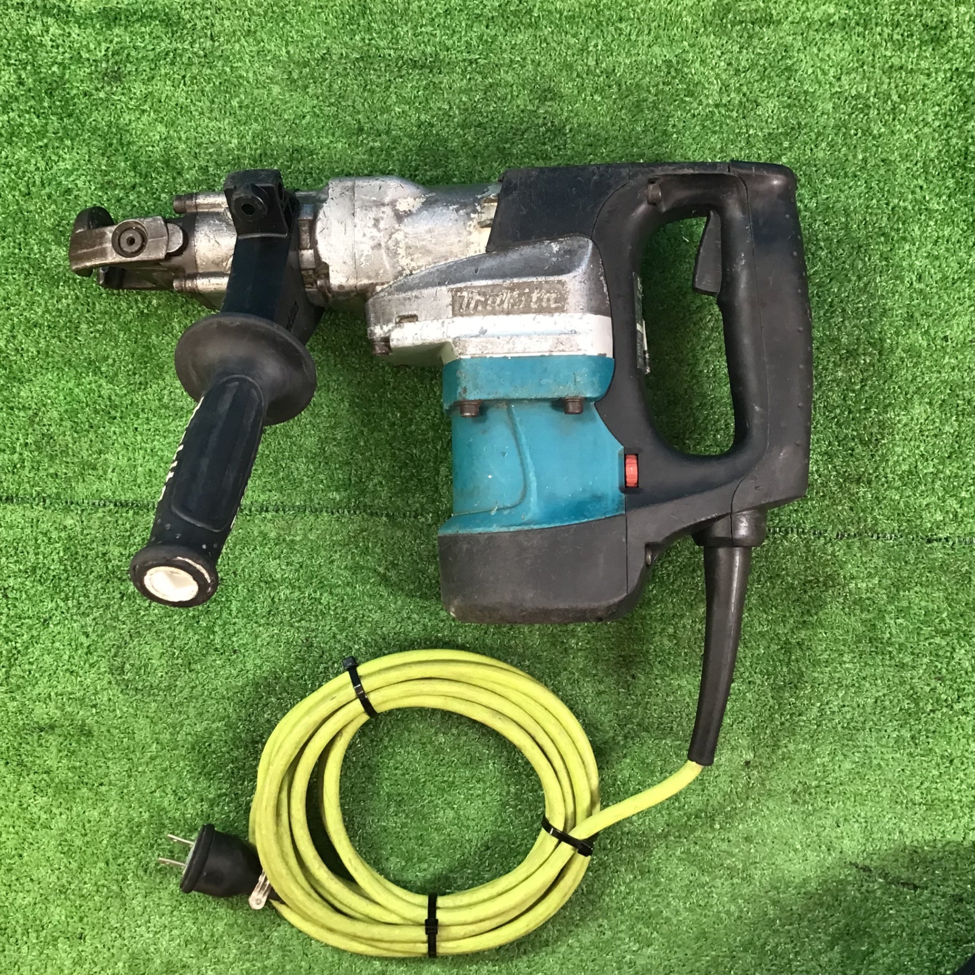 Makita マキタ 40mmハンマドリル HR4030C [S204741]