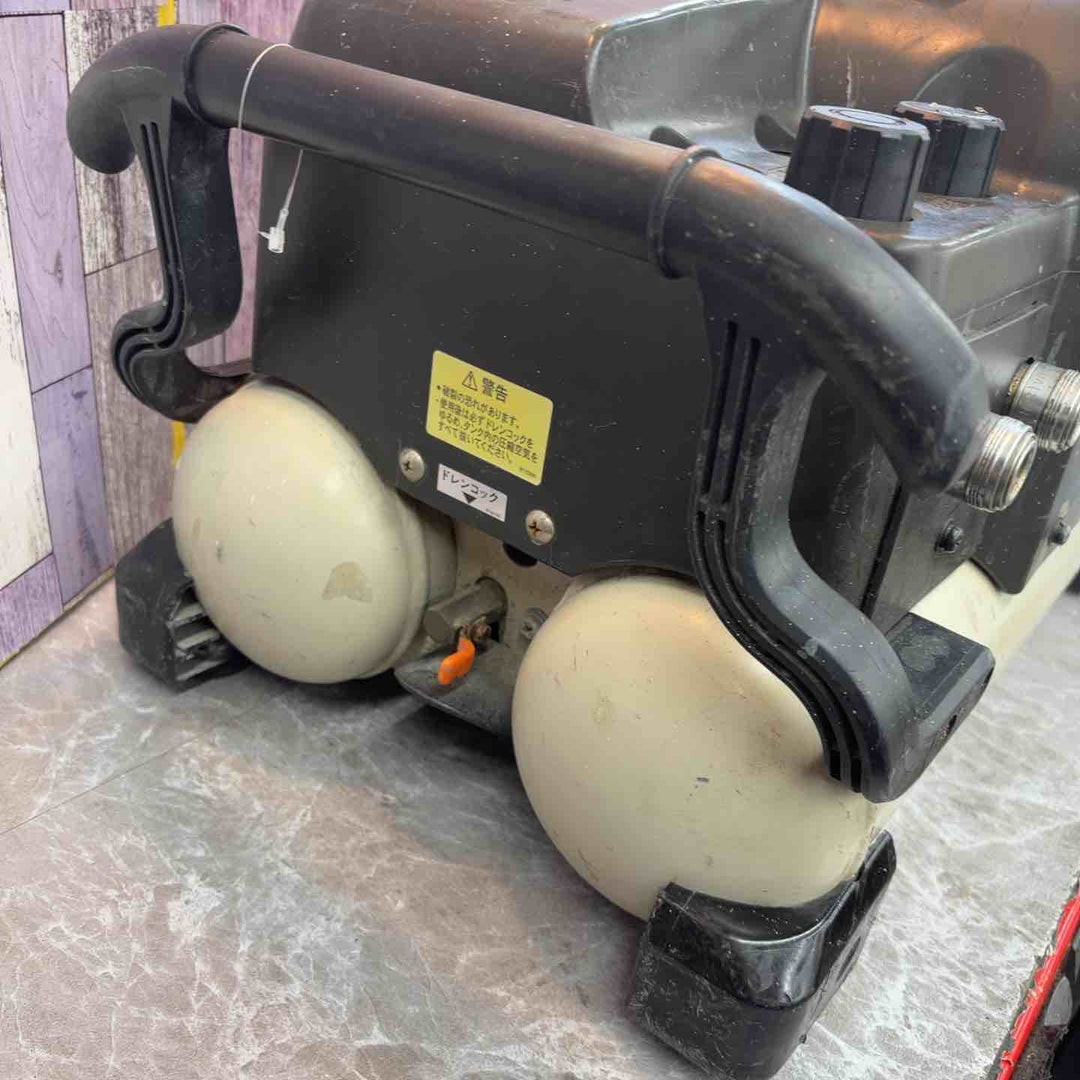 ◇マキタ(makita) 常圧専用エアコンプレッサー AC2211 50Hz【八潮店】