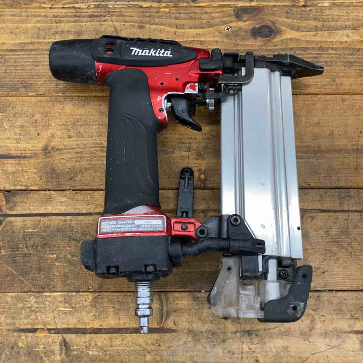 ★マキタ(makita) 高圧フィニッシュネイラ AF551H【所沢店】