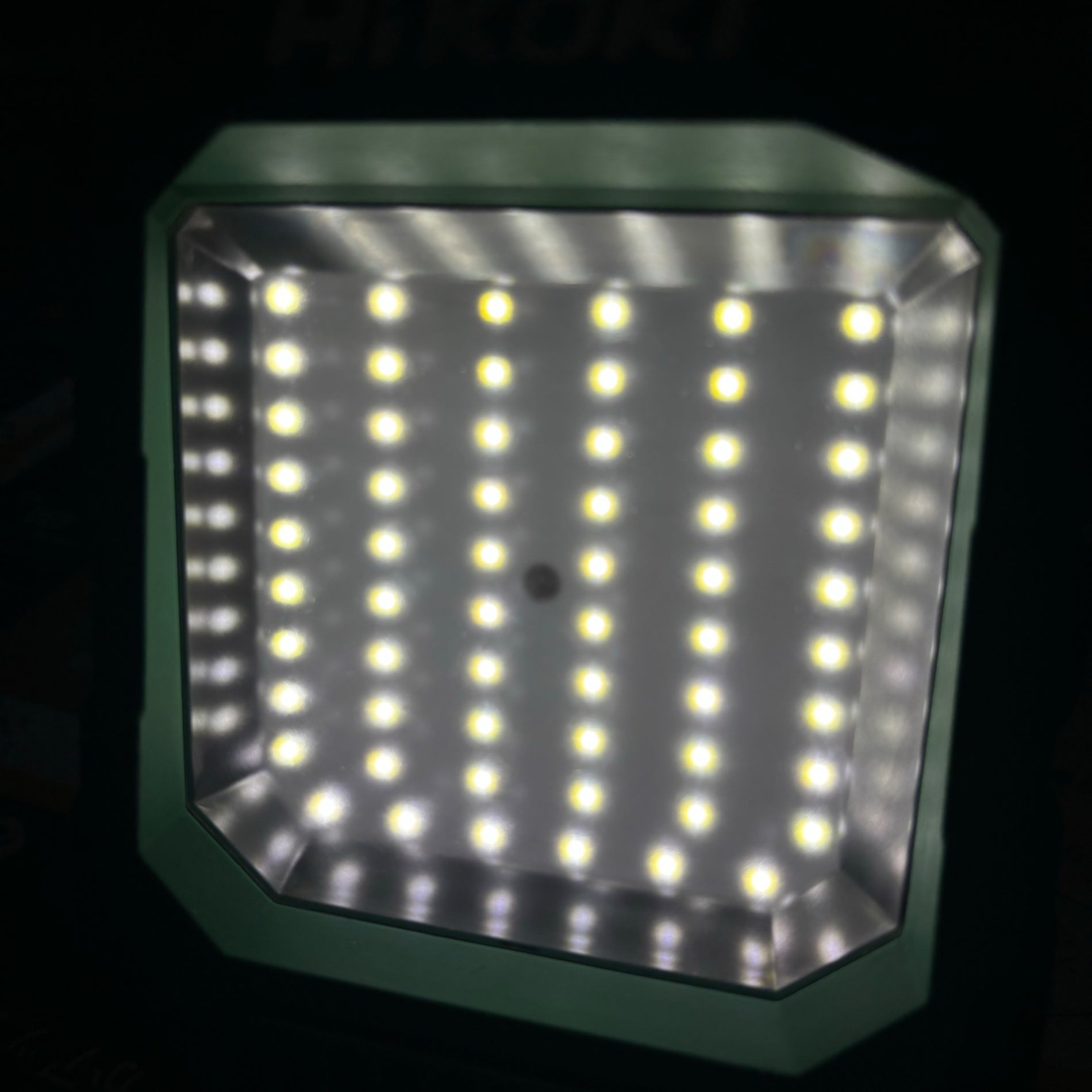 ☆ハイコーキ(HIKOKI ※旧:日立工機)18V コードレス LED ワークライト