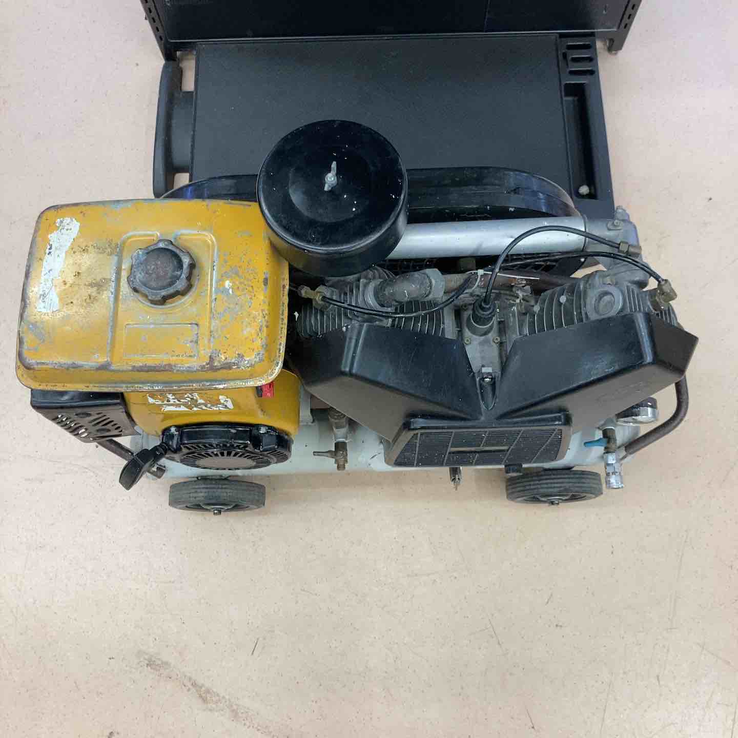 中古品/店頭受取り限定】 アネスト岩田 IWATA エンジンコンプレッサー