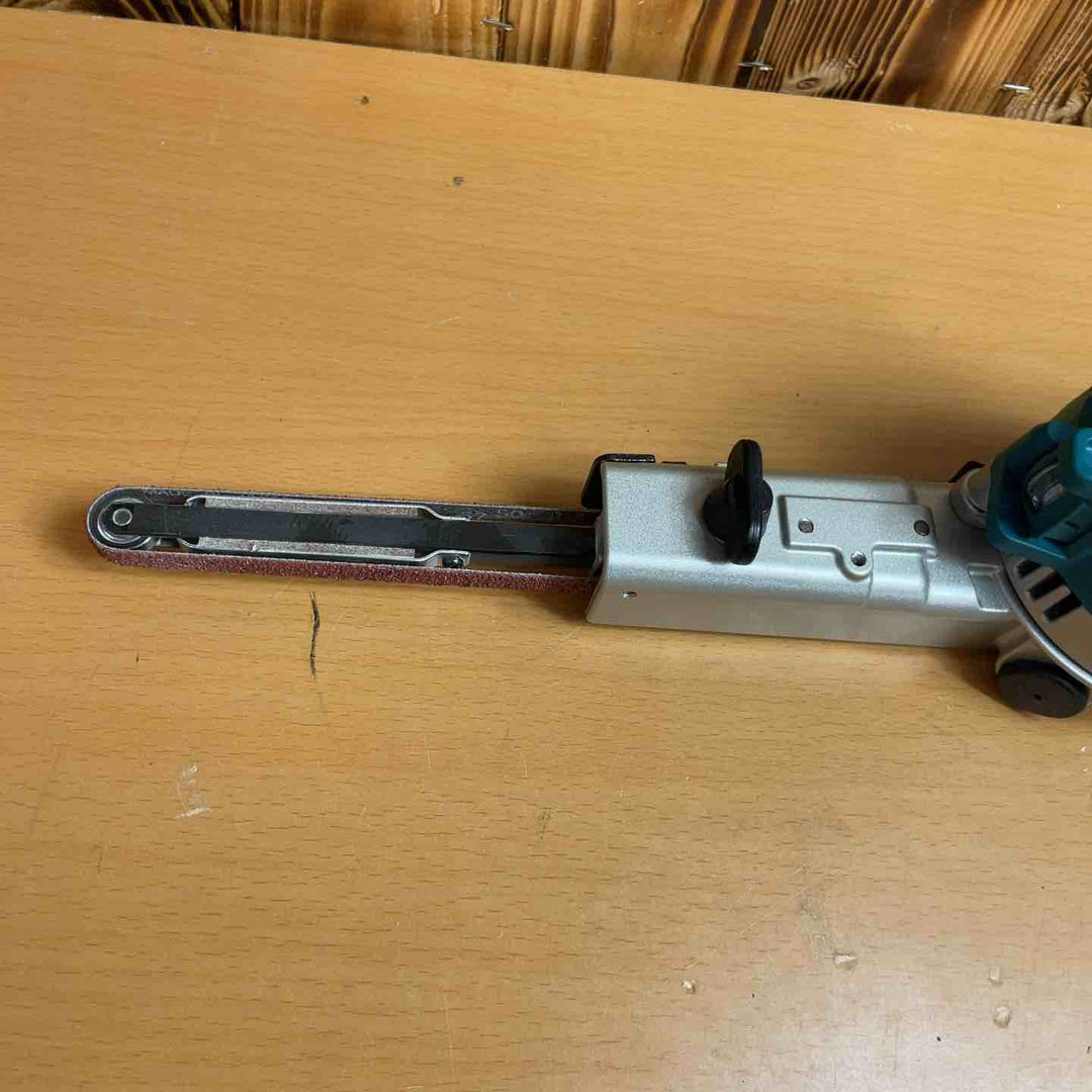 ★マキタ(makita) コードレスベルトサンダ BS180DZ【越谷店】