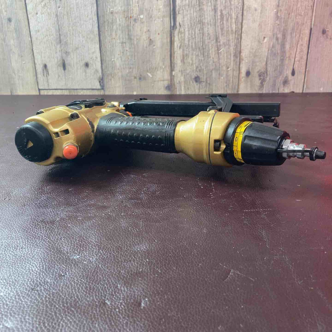 【中古品】ハイコーキ(HIKOKI ※旧:日立工機) 高圧フロアタッカ N5004HMF【東大和店】