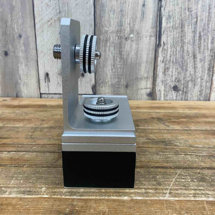 タジマ(Tajima) レーザークランプ LA-CLP レーザー墨出し器固定具 【東大和店】