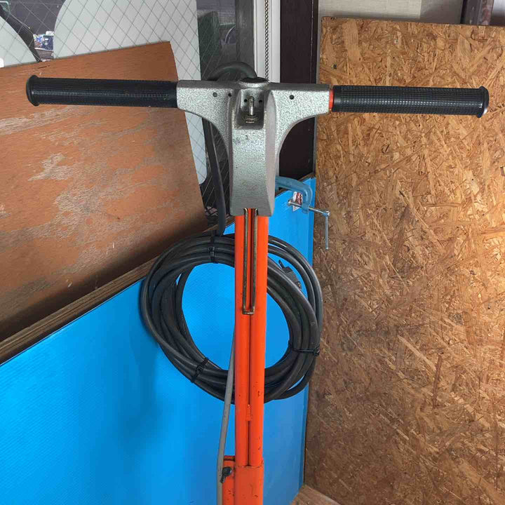 【店頭受取り限定】◇マキタ(makita) 電動コテ 4000【岩槻店】