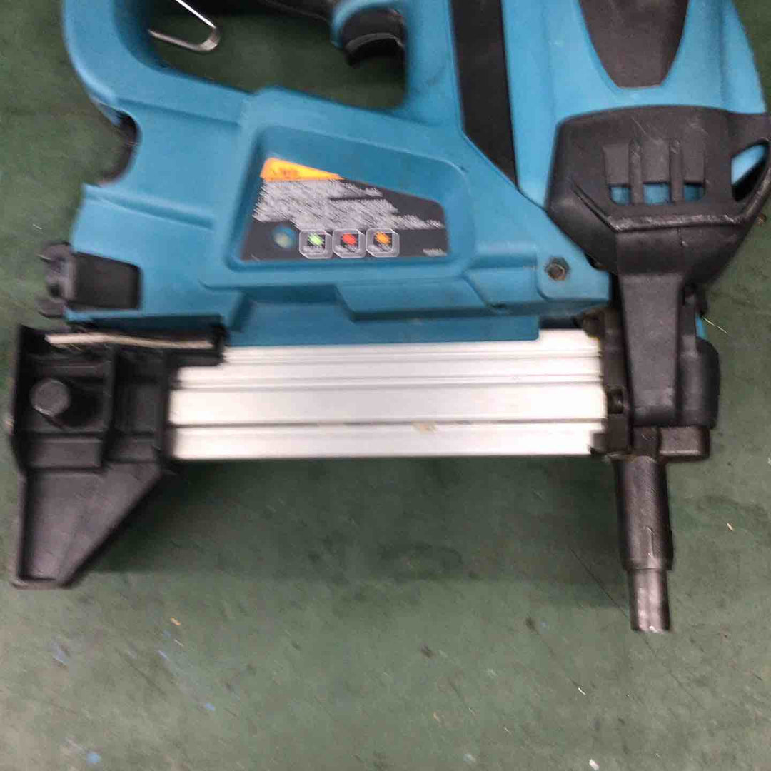★マキタ(makita) コードレスコンクリート用ガスピン打ち機 GN420C【戸田店】