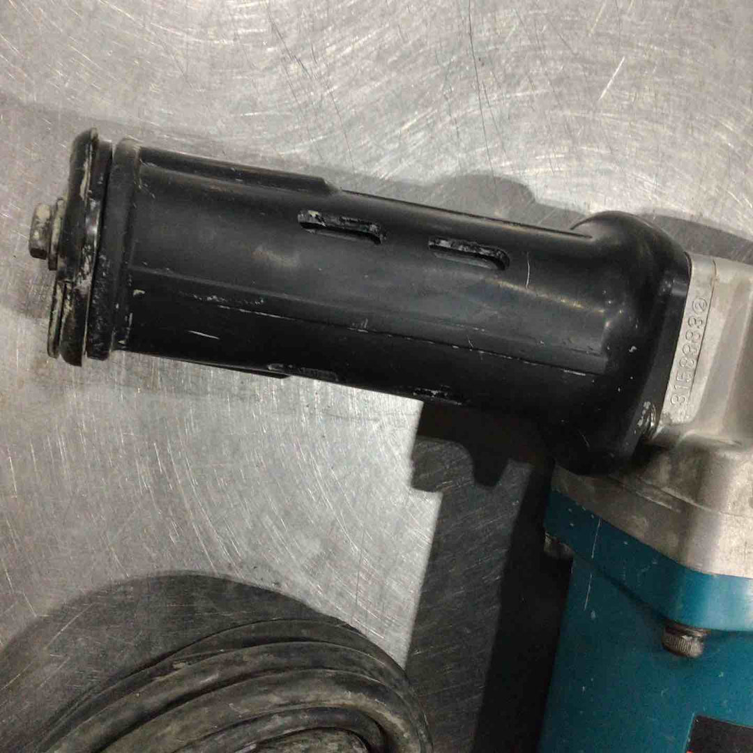 ★マキタ(makita) 電動ケレン HK1810【川口店】