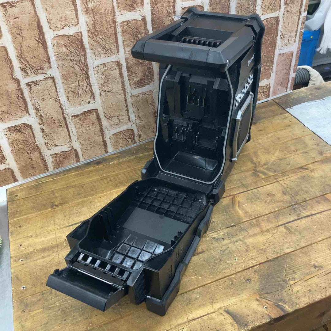 ◇マキタ(makita) 充電式ラジオ MR002GZB【所沢店】