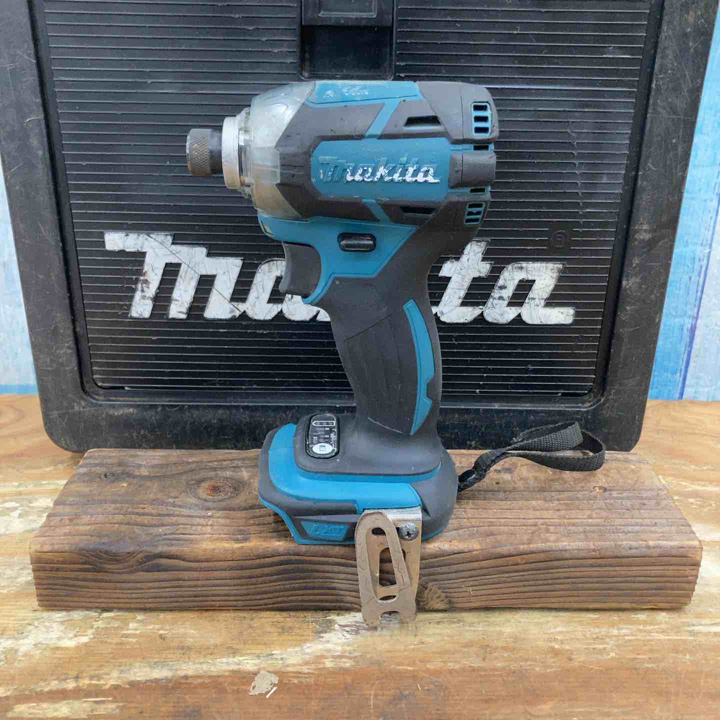 ☆マキタ(makita) コードレスインパクトドライバー TD149DRFXW 