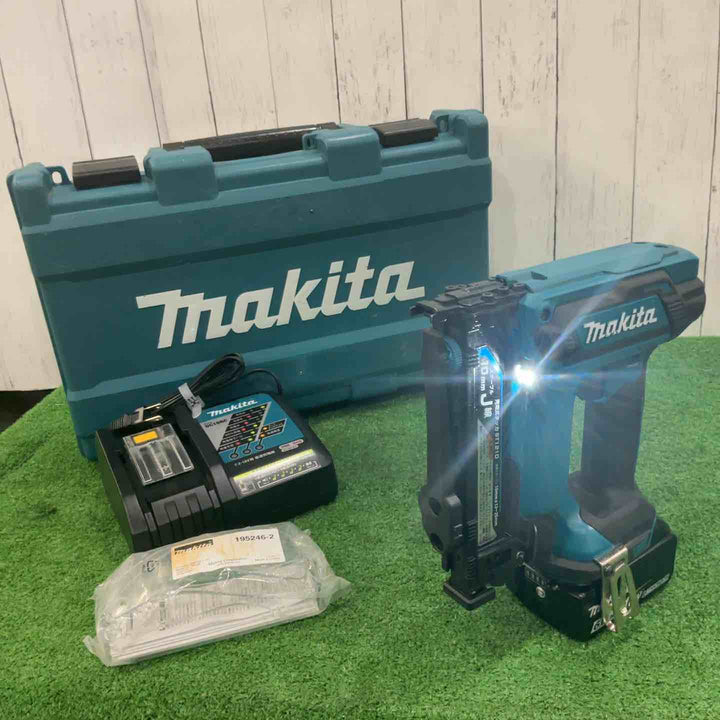★マキタ(makita) コードレスタッカー ST121DRG【川口店】