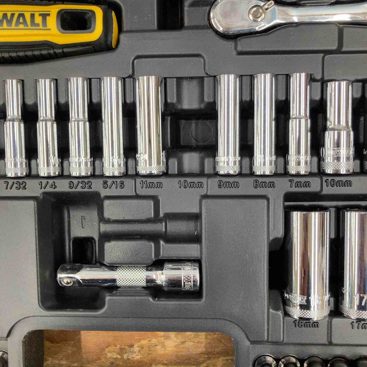 【SALE】デウォルト☆DEWALT 工具セット 173 クロームメッキ 楽天市場】173ピース デウォルト 工具セット メカニックツール