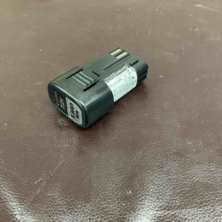 【中古美品】パナソニック(Panasonic) スティックインパクトドライバ EZ7521LA1S-R レッド バッテリー 充電器付属 【東大和店】