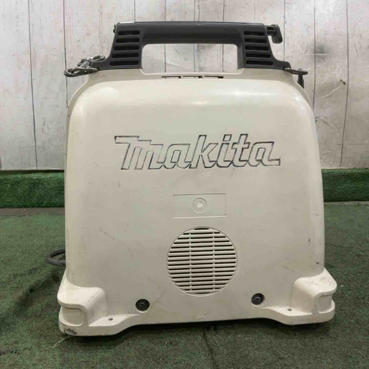 ★マキタ(makita) エアコンプレッサー AC700 動作確認済【川口店】