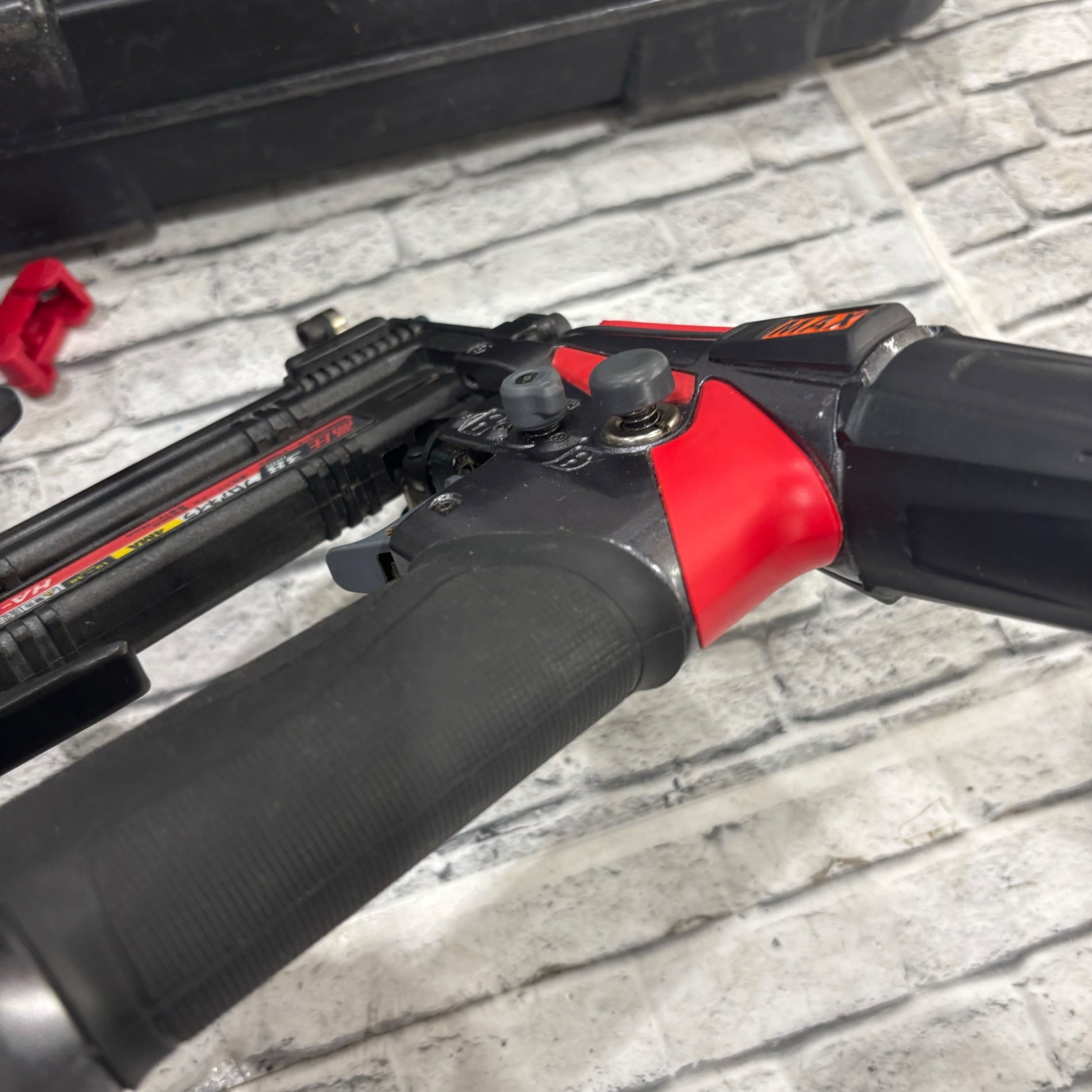 ☆マックス(MAX) 高圧フロアタッカー HA-38F4(D)【川口店】 – アクト