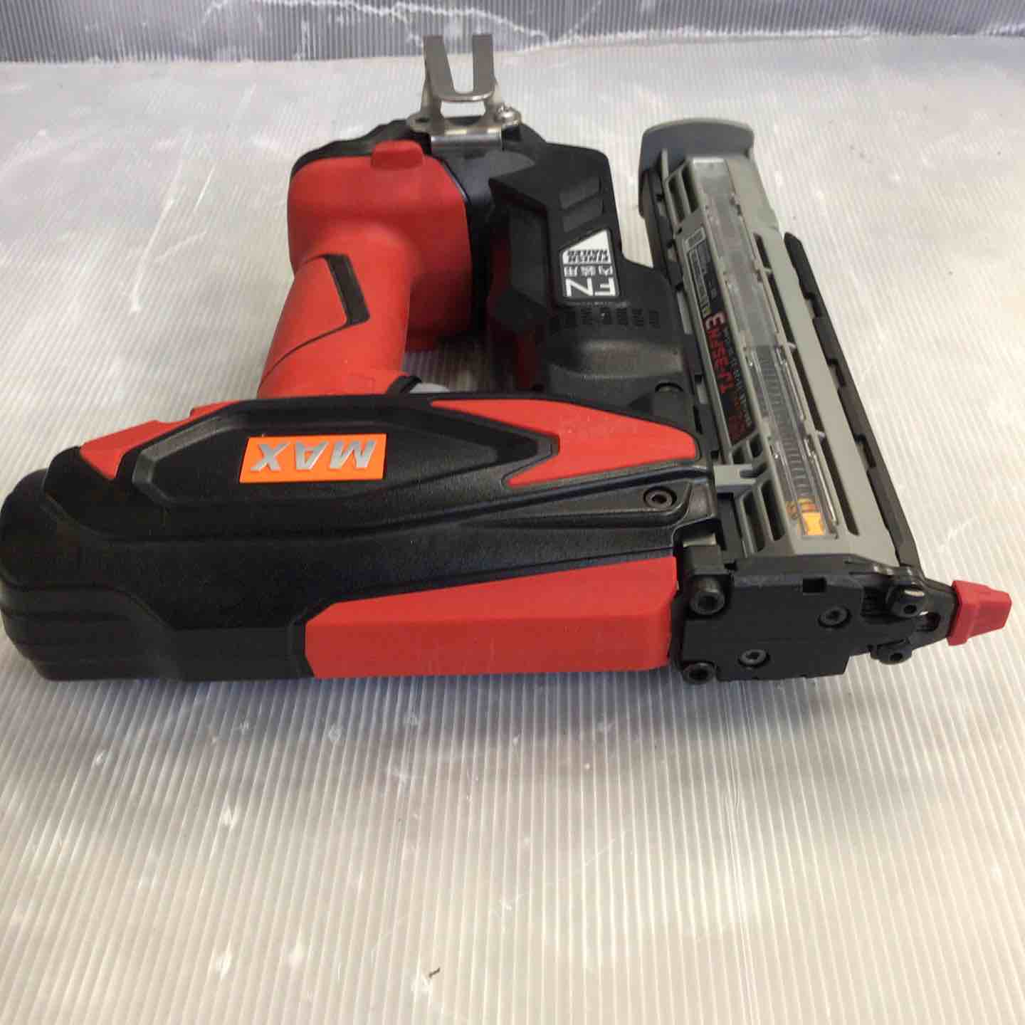 中古品◇MAX コードレスフィニッシュネイラ TJ-35FN3-BC/1850A◇C