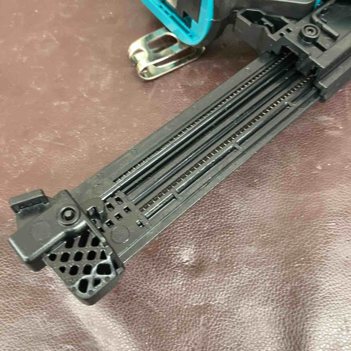 【中古品】マキタ(makita) コードレスフィニッシュネイラ FN350DRG1 バッテリー 充電器付属 【東大和店】