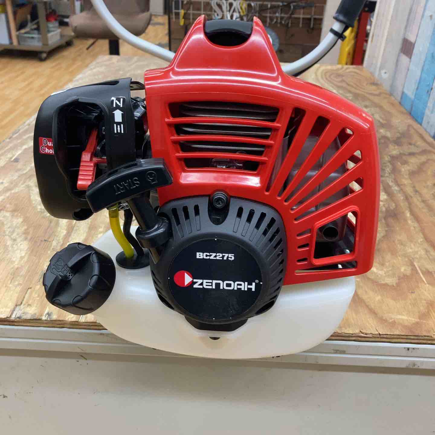 ゼノア BCZ261EZ 刈払機【リライズ野田愛宕店】【店頭取引限定】【中古】管理番号：ITDH4OHIY2U4 店頭受取り限定】◇ゼノア(ZENOAH) 2ストエンジン刈払機 BCZ275G 展示