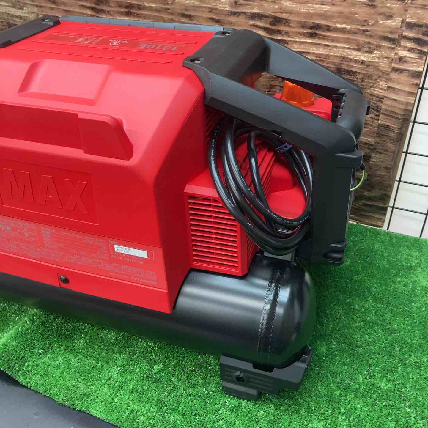 マックス(MAX) エアコンプレッサー AK-HL1310E_レッド【川越店