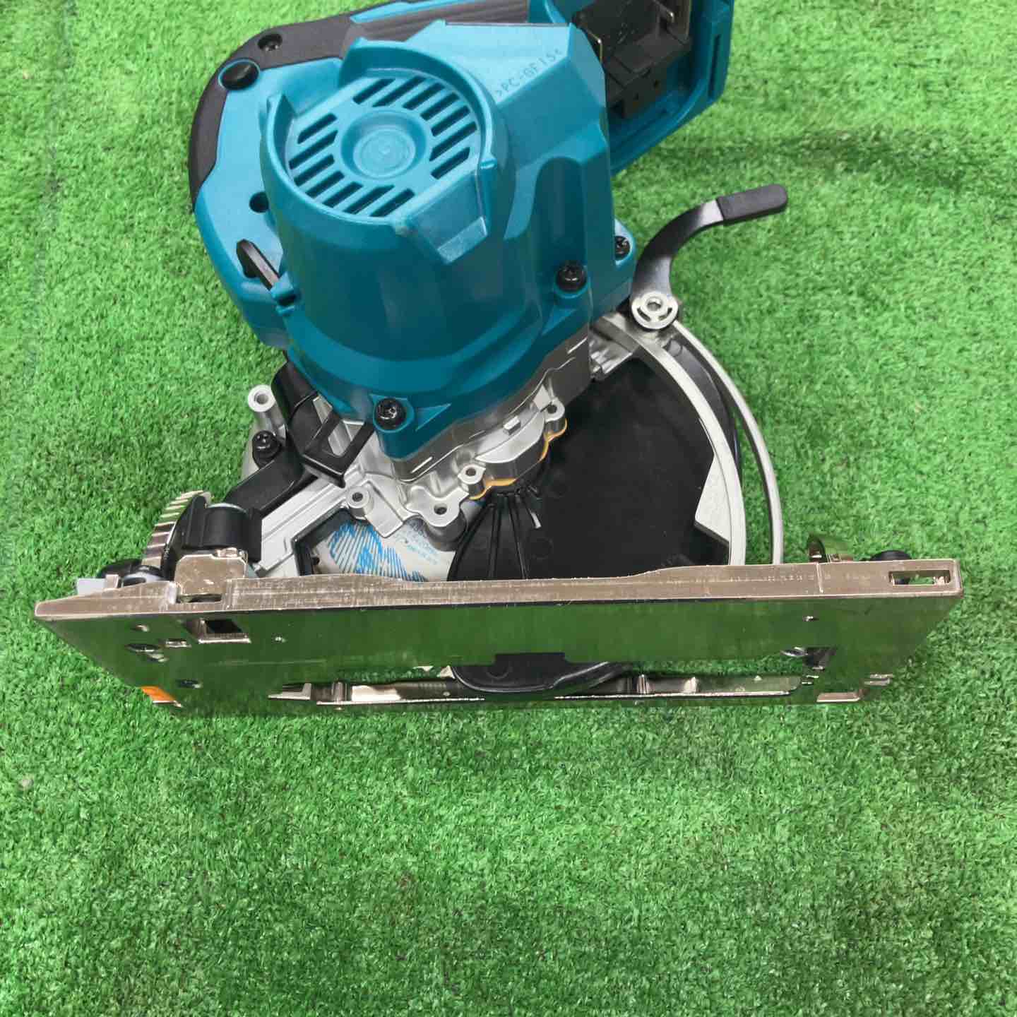 中古美品】 マキタ/makita コードレス丸ノコ・HS631DGXS 【桶川店