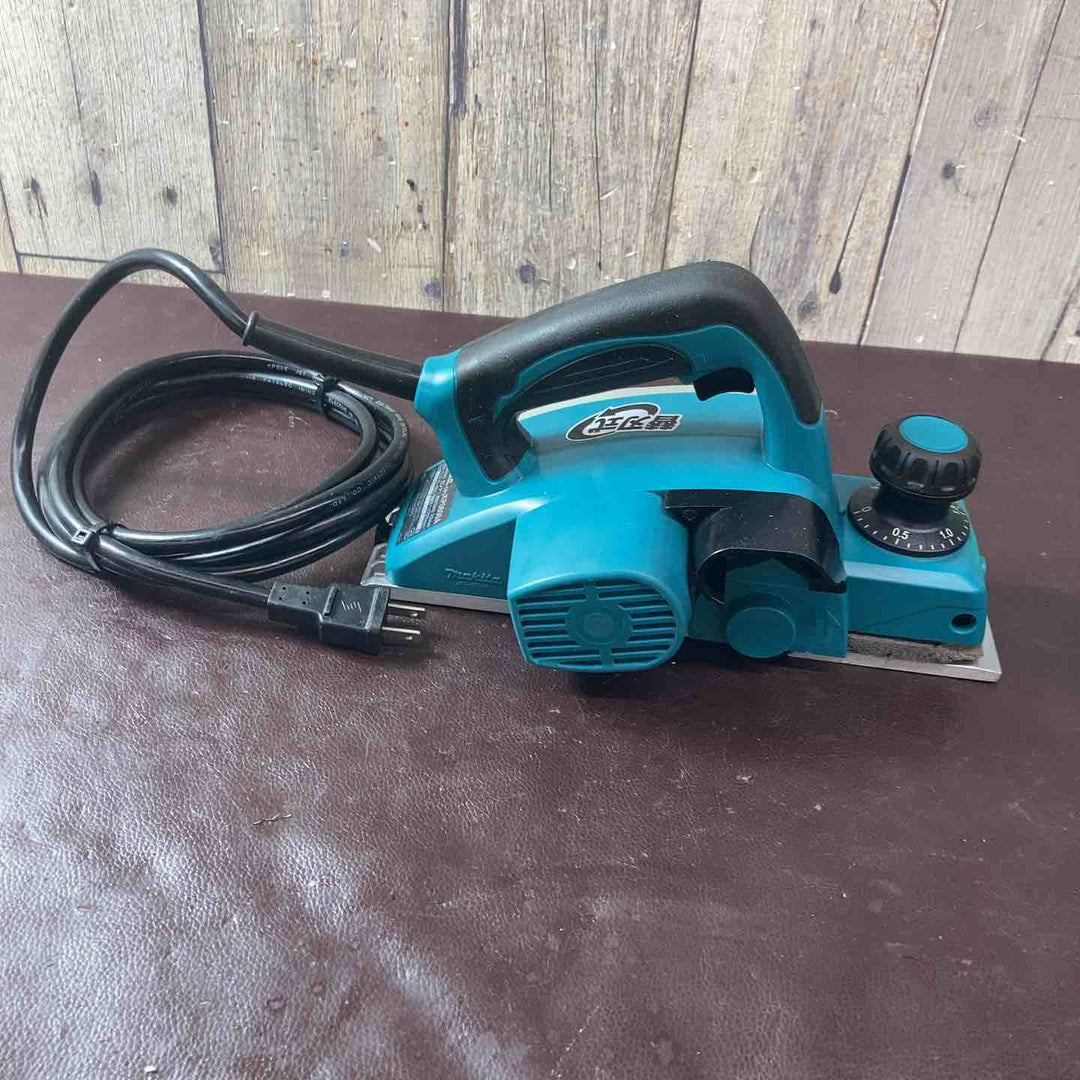 【中古品】マキタ(makita) 電気カンナ KP0800A【東大和店】