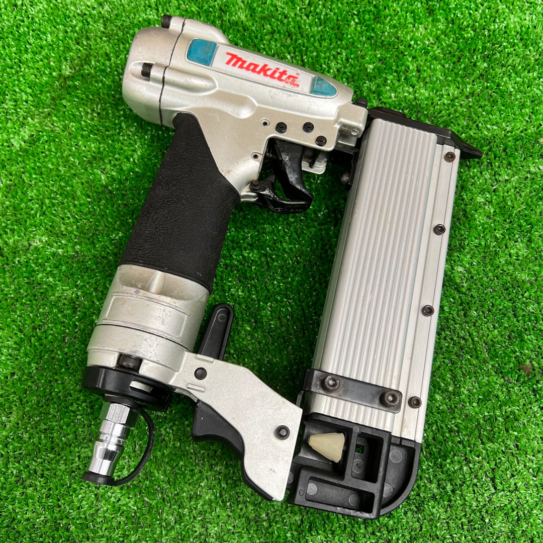 ★マキタ(makita) 常圧ピンネイラ AF351【桶川店】