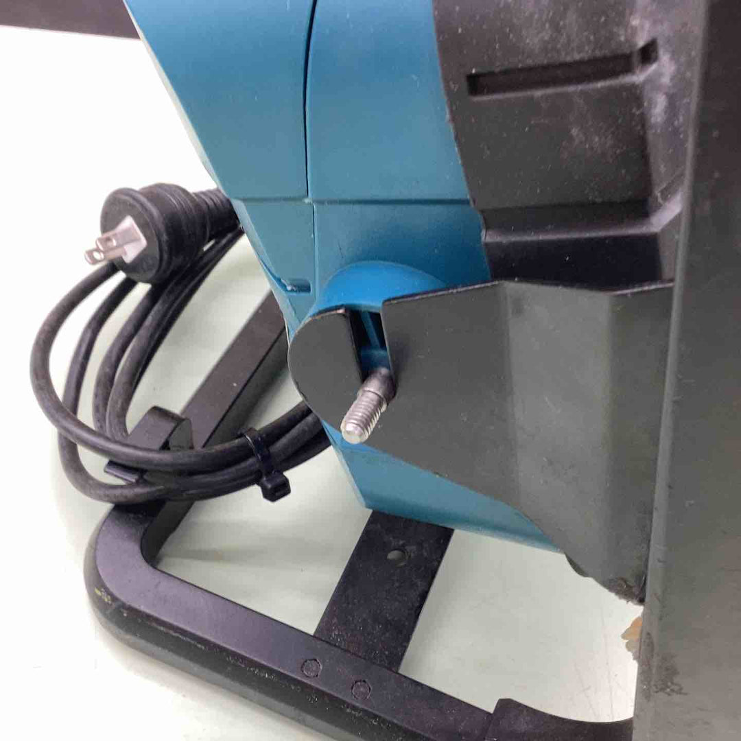 マキタ(makita) コードレスLEDスタンドライト ML805 調節ネジ無し 【越谷店】