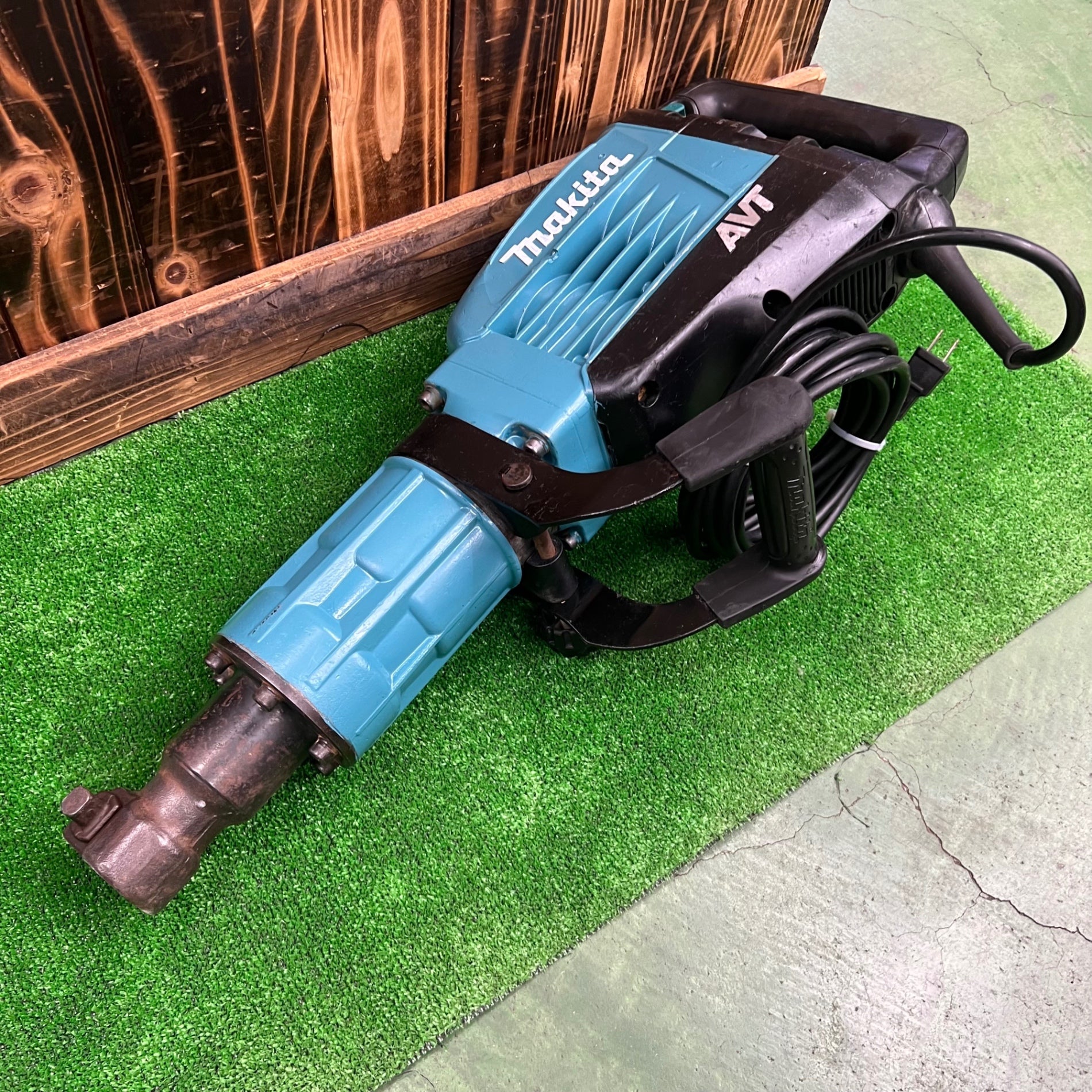 マキタ 電動ハンマ HM1317C 電動工具・エアー工具・大工道具
