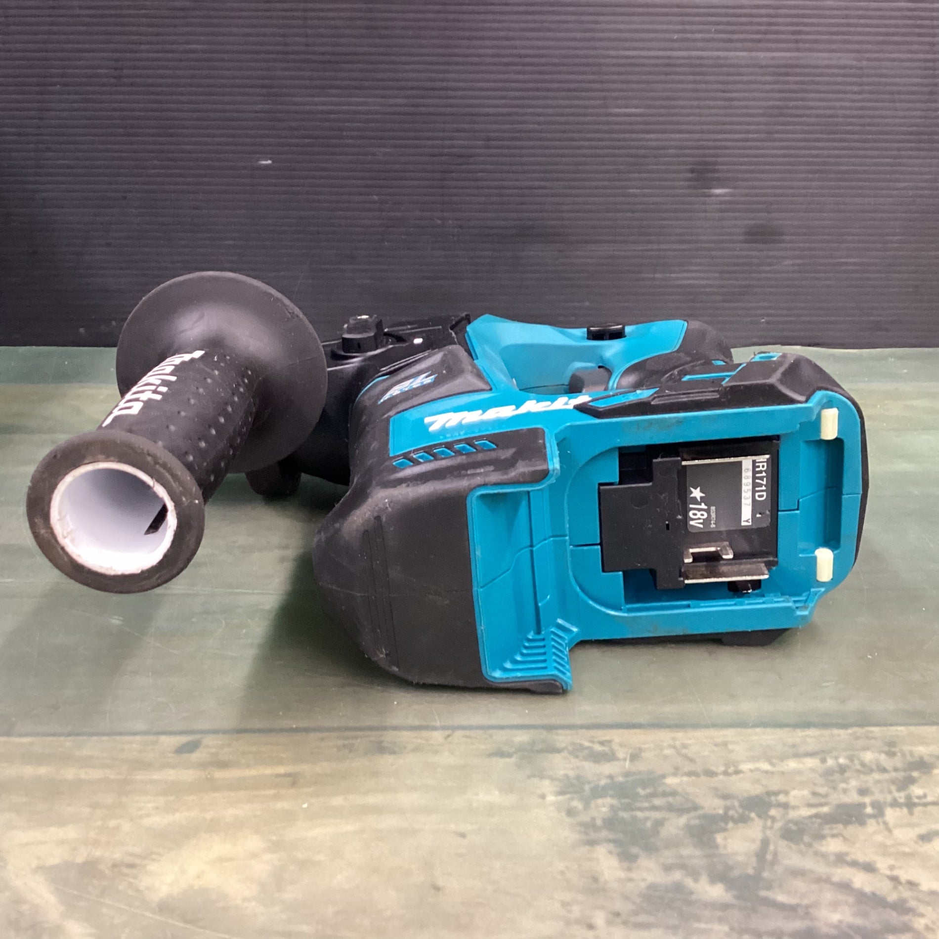 中古美品●makitaコードレスハンマドリル HR171DZK●J●ITT93GECCP48 Amazon | マキタ 充電式ハンマドリル18V 17mm SDS+ バッテリ充電器別売