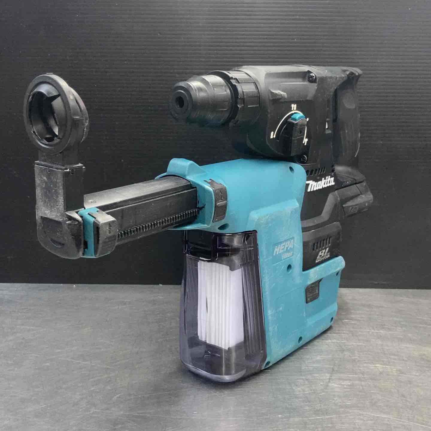 中古工具　MAKITA　ハンマドリル　 マキタ makita 26mm充電式ハンマドリル HR262Dの中古 中古B使用感あり