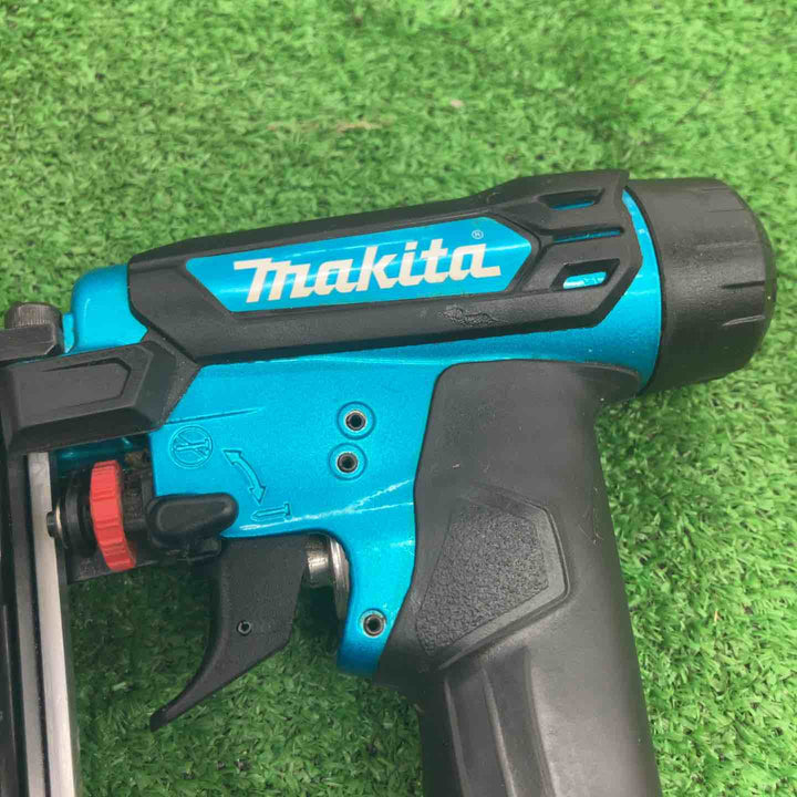 【中古品】 マキタ/makita 高圧ピンネイラ AF502HPM 【桶川店】