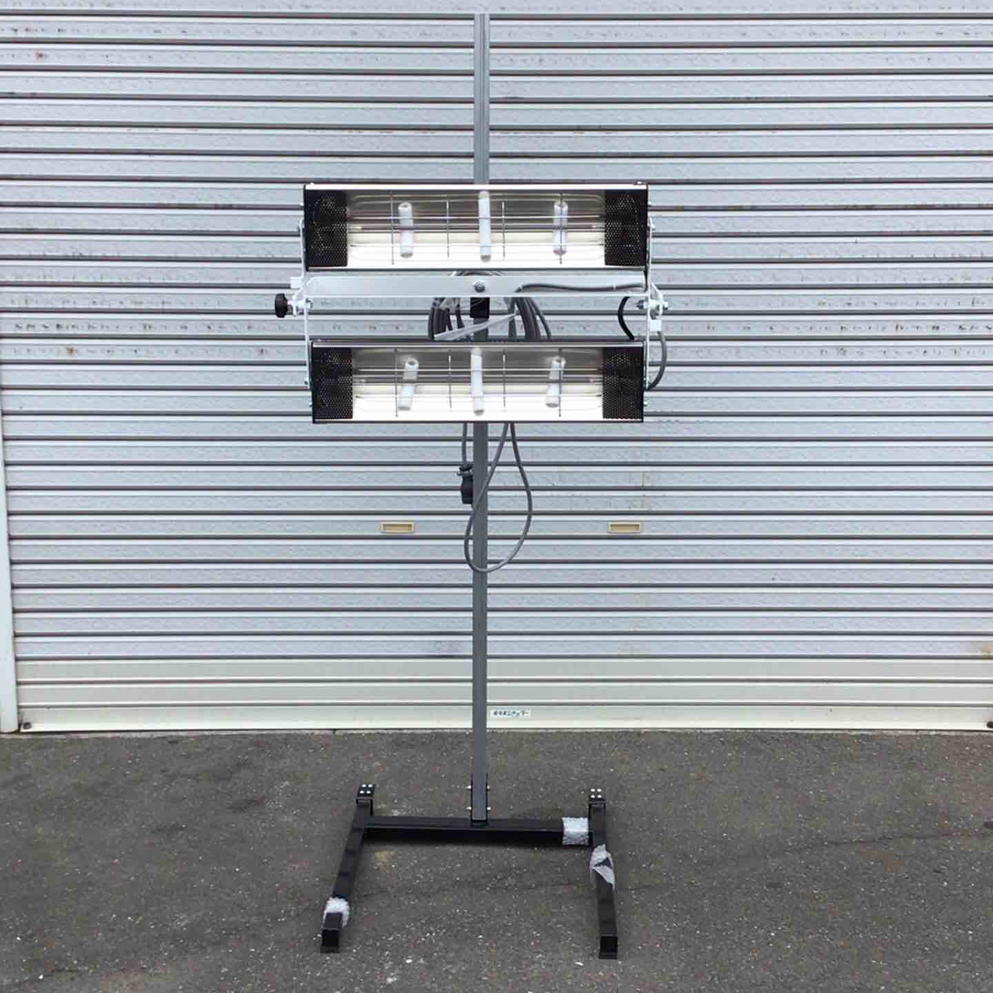 DRT　ポリス　2個セット　新品 CAINZ-DASH】トラスコ中山 多機能ほうきチリトリセット レッド