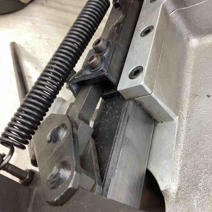 ダイア 鉄筋カッター SDC-51Eダイア 鉄筋カッター SDC-51E HiKOKI D32～51 電動式 鉄筋直角 平滑 高速 【越谷店】