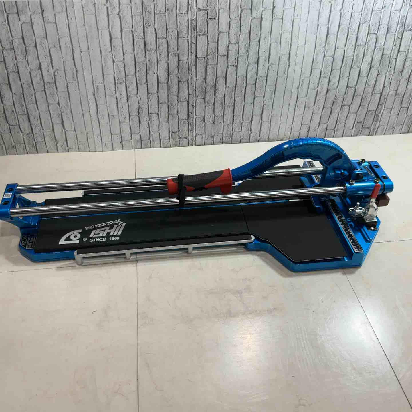 送料無料　L2bloker 600 本体のみ 石井超硬工具製作所 タフデラックスクリンカー切断機 CP-630STLB