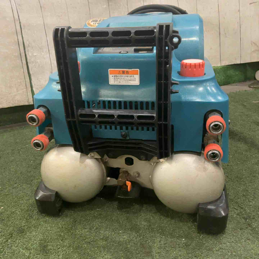 ★マキタ(makita) エアコンプレッサー AC460X 動作確認済【川口店】